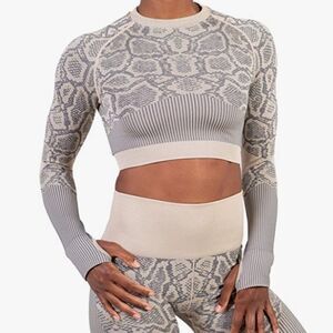 NWT - MAXXIM Long Sleeve Seamless Cobra Crop Top with Thumb Holes Size: XL